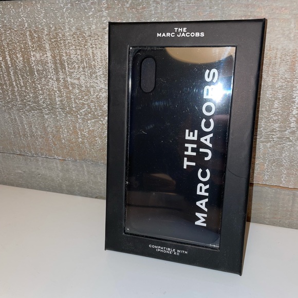 ⚫️⚪️Marc Jacobs case ⚫️⚪️ - Picture 4 of 4